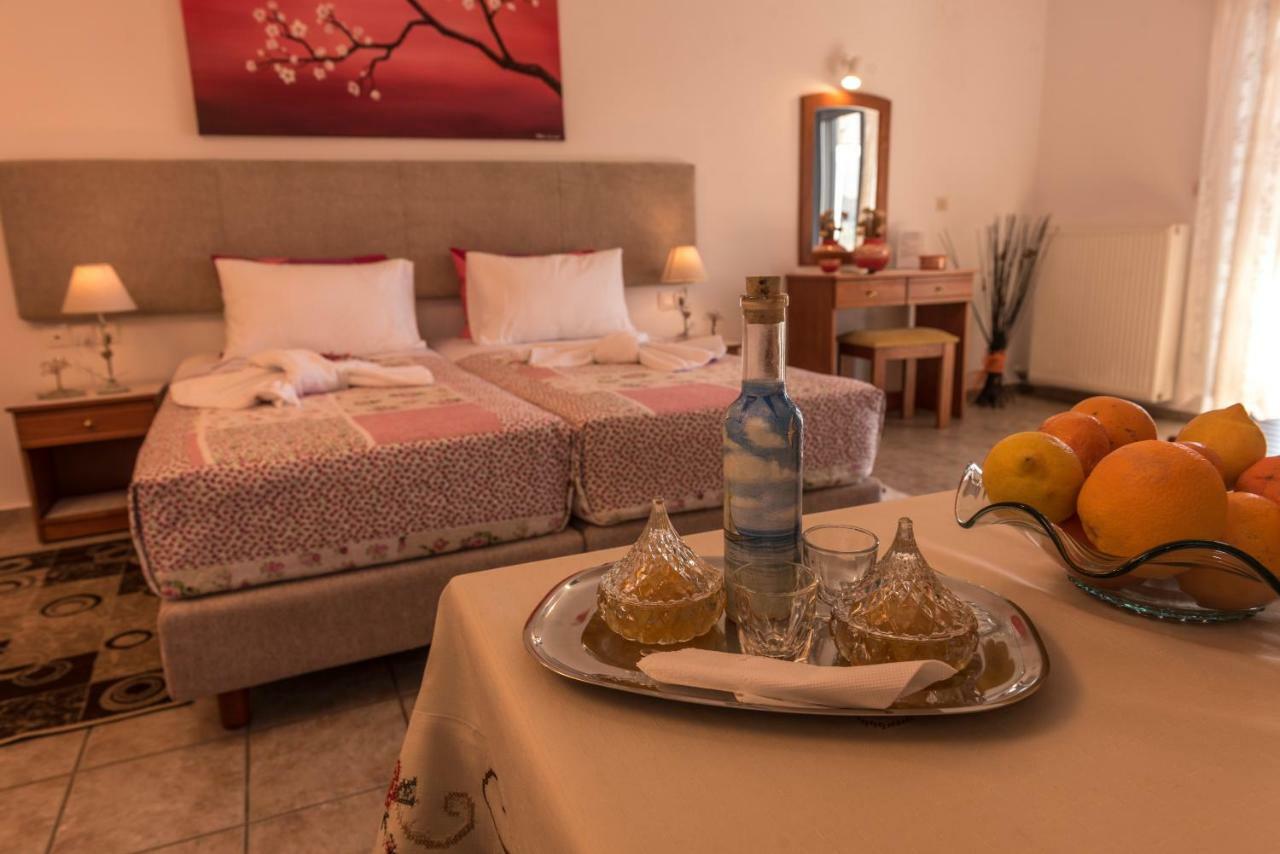 Roula Apartments パレオコラ エクステリア 写真